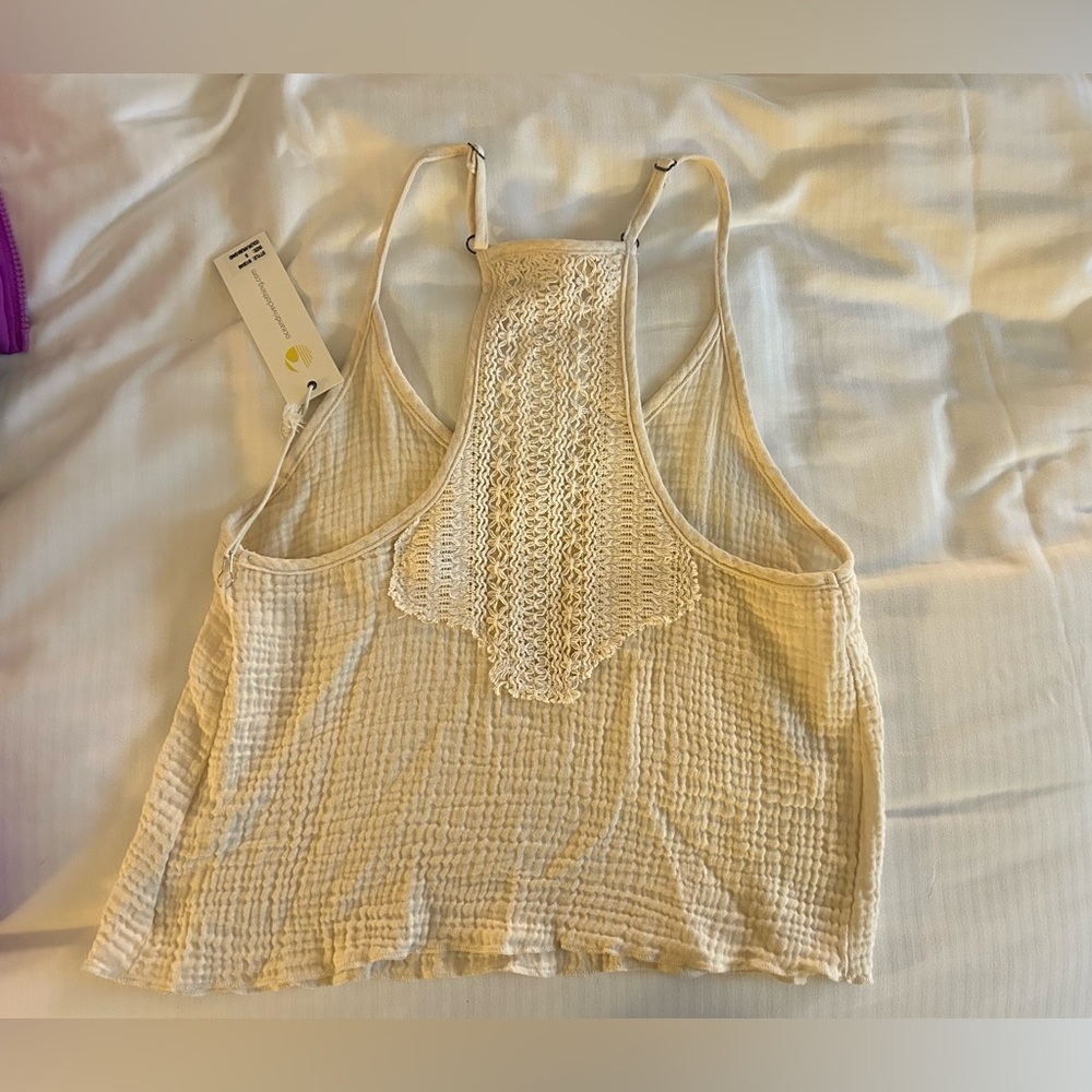 3/$30 Ocean Drive Cream Gauze Crochet Racerback Tank | NWT - Picture 4 of 4